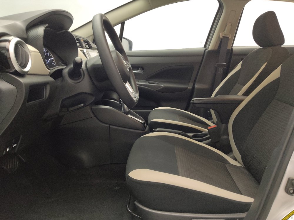 Used 2021 Nissan Versa SV FWD image 17