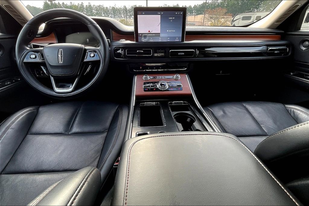 Used 2020 Lincoln Aviator Reserve w/ Class IV Trailer Tow Package image 15