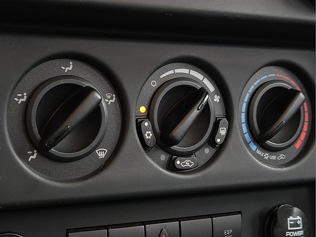 Used 2008 Jeep Wrangler X AWD/4WD image 15