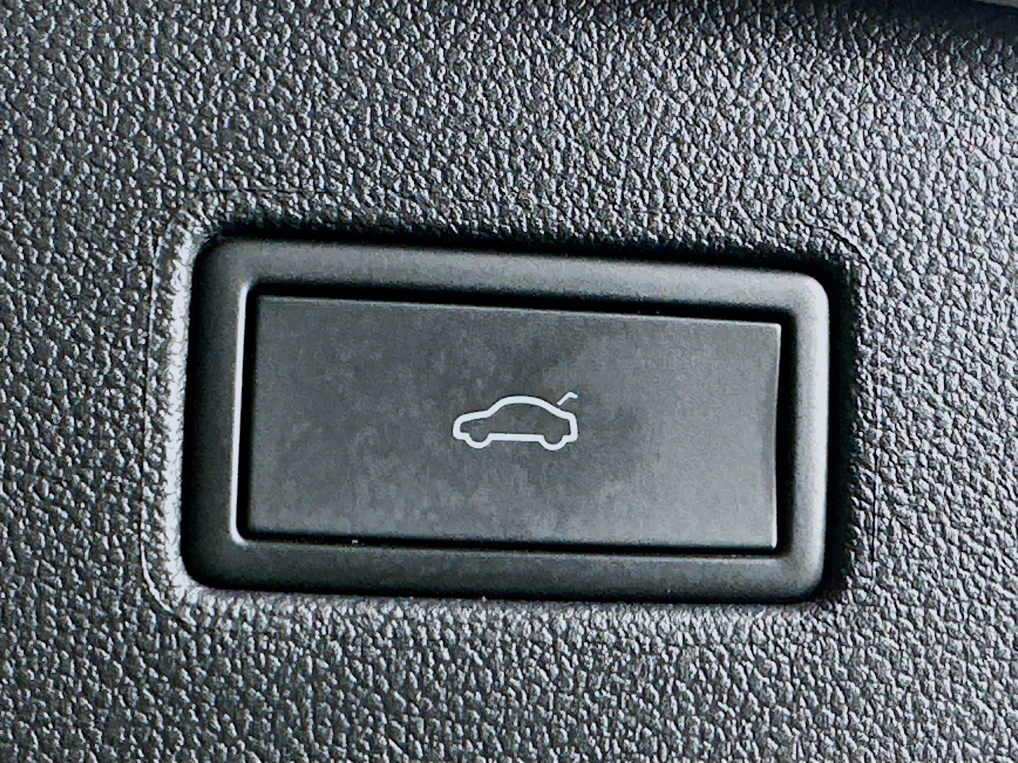 Used 2024 Volkswagen Tiguan Wolfsburg Edition image 29