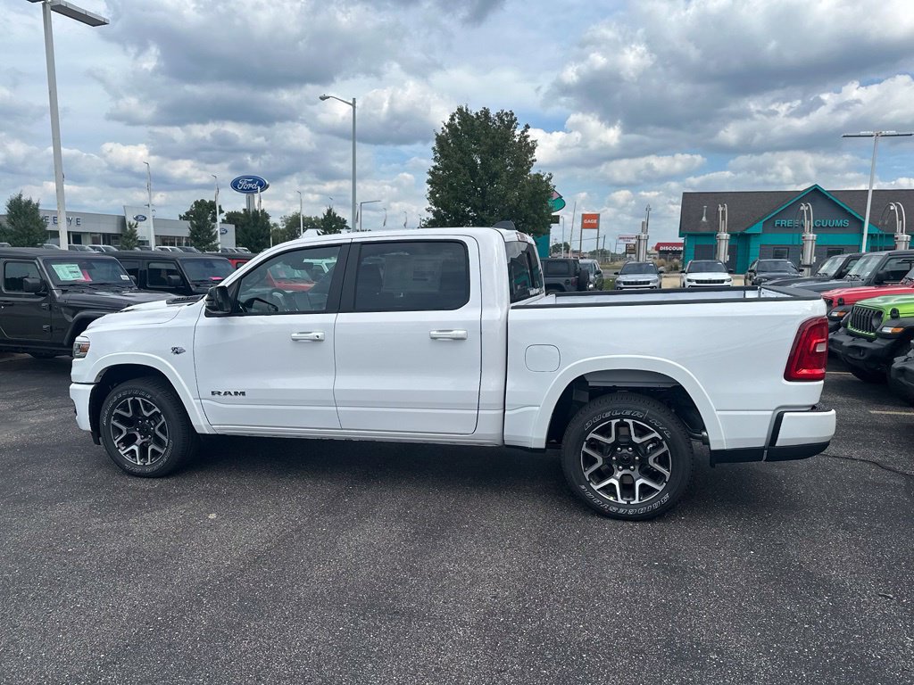 New 2027 RAM 1500 Laramie w/ Sport Appearance Package AWD/4WD image 11