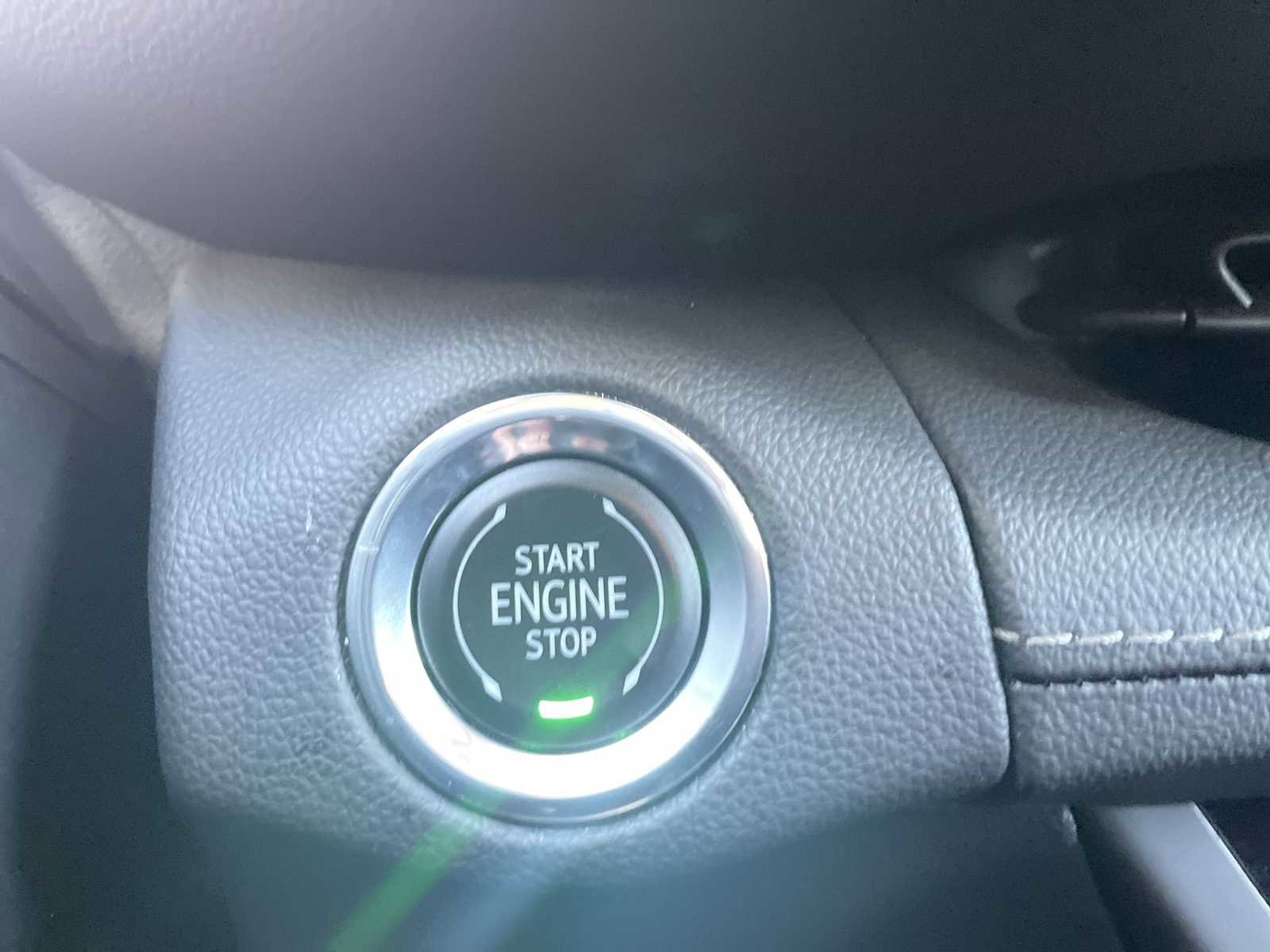 Certified 2023 Buick Envision Essence image 16