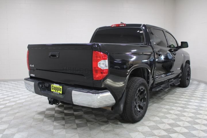 Used 2020 Toyota Tundra SR5 w/ SR5 Upgrade Package image 11