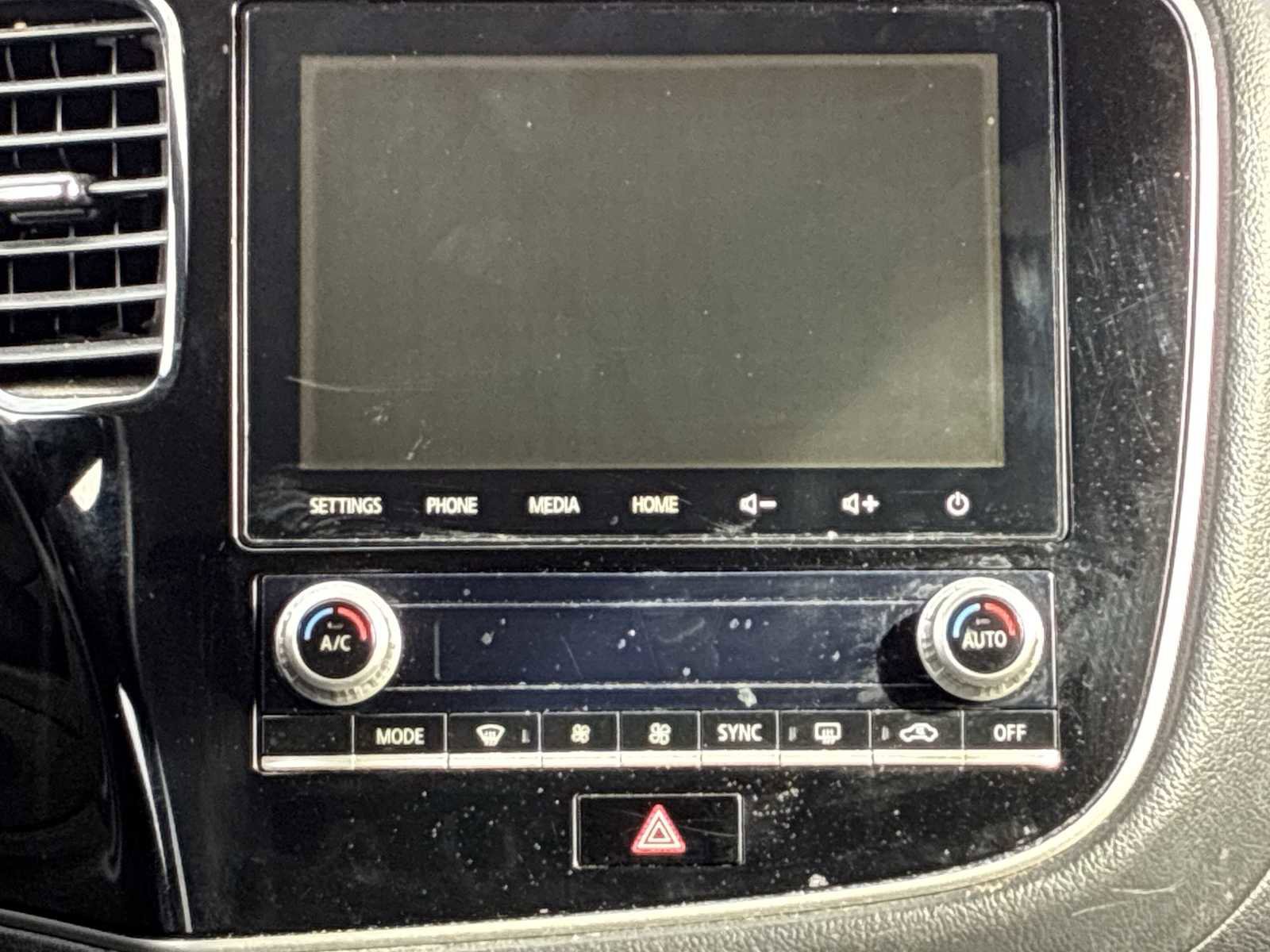 Used 2020 Mitsubishi Outlander SEL image 21