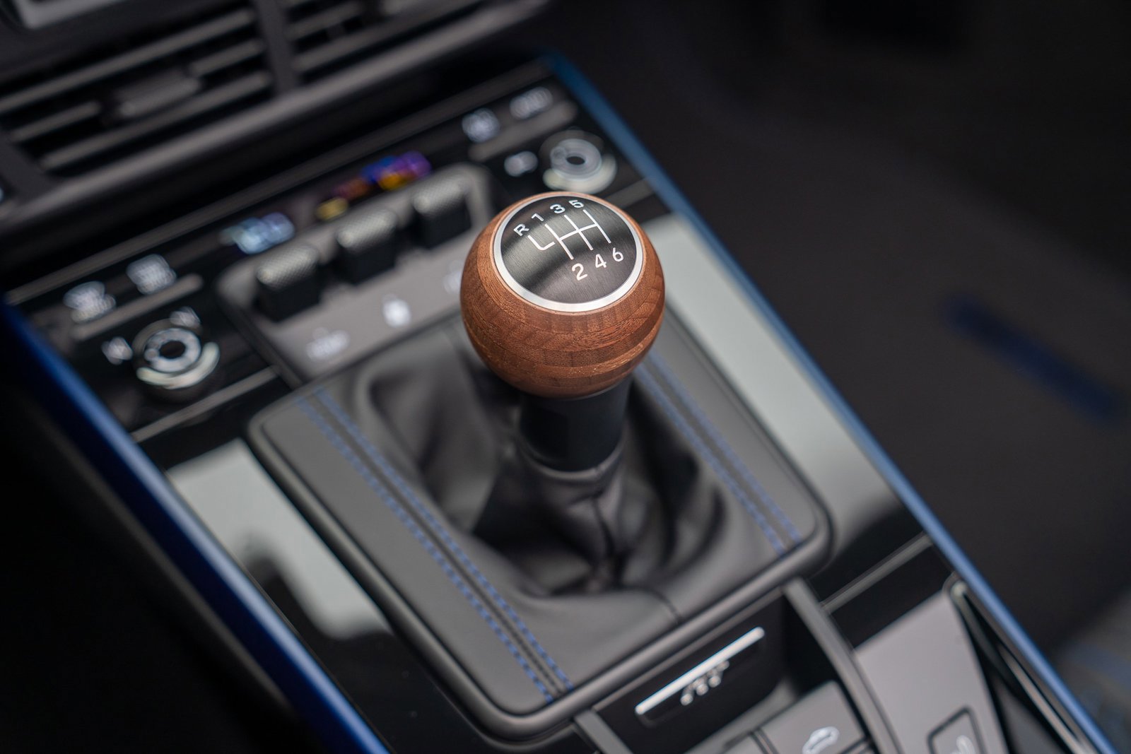 New 2026 Porsche 911 Carrera T image 24