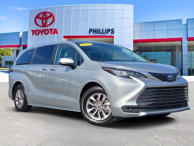 Used 2021 Toyota Sienna LE video 1