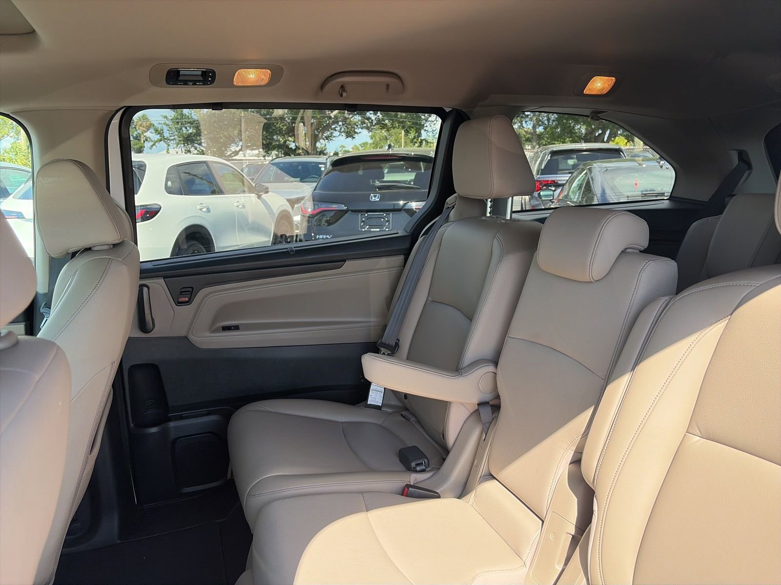 Used 2023 Honda Odyssey EX-L image 9