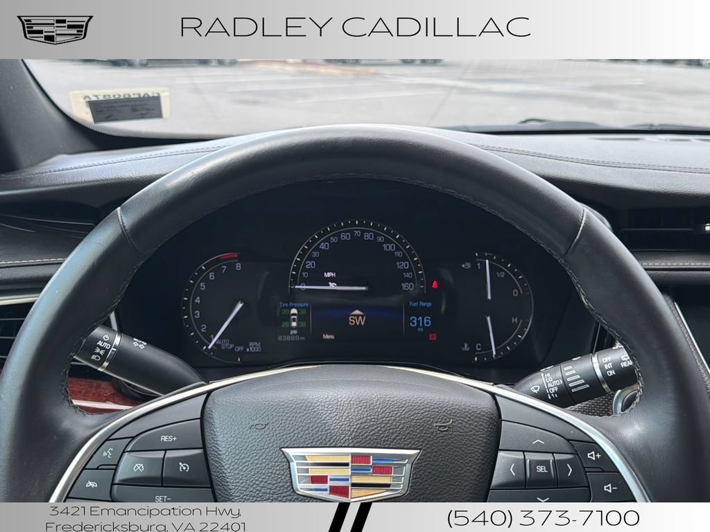 Used 2017 Cadillac XT5 Luxury FWD image 6