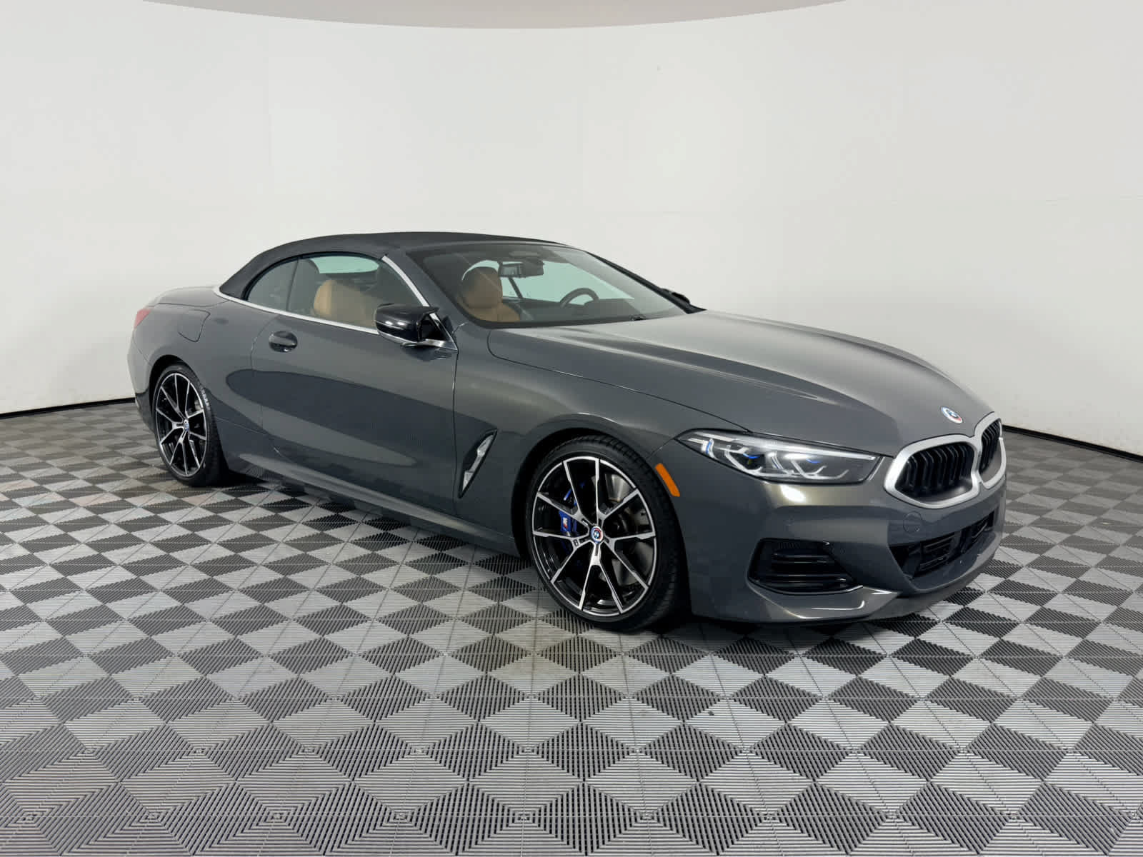 Used 2023 BMW M850i xDrive Convertible AWD/4WD image 1