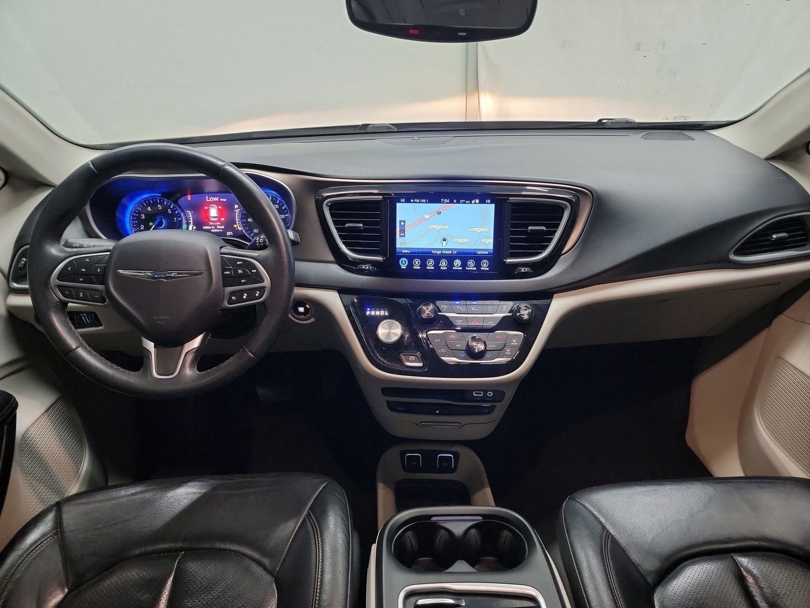 Used 2017 Chrysler Pacifica Touring-L Plus w/ Advanced Safetytec Group image 15