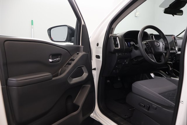 New 2026 Nissan Frontier SV w/ SV Convenience Package AWD/4WD image 8