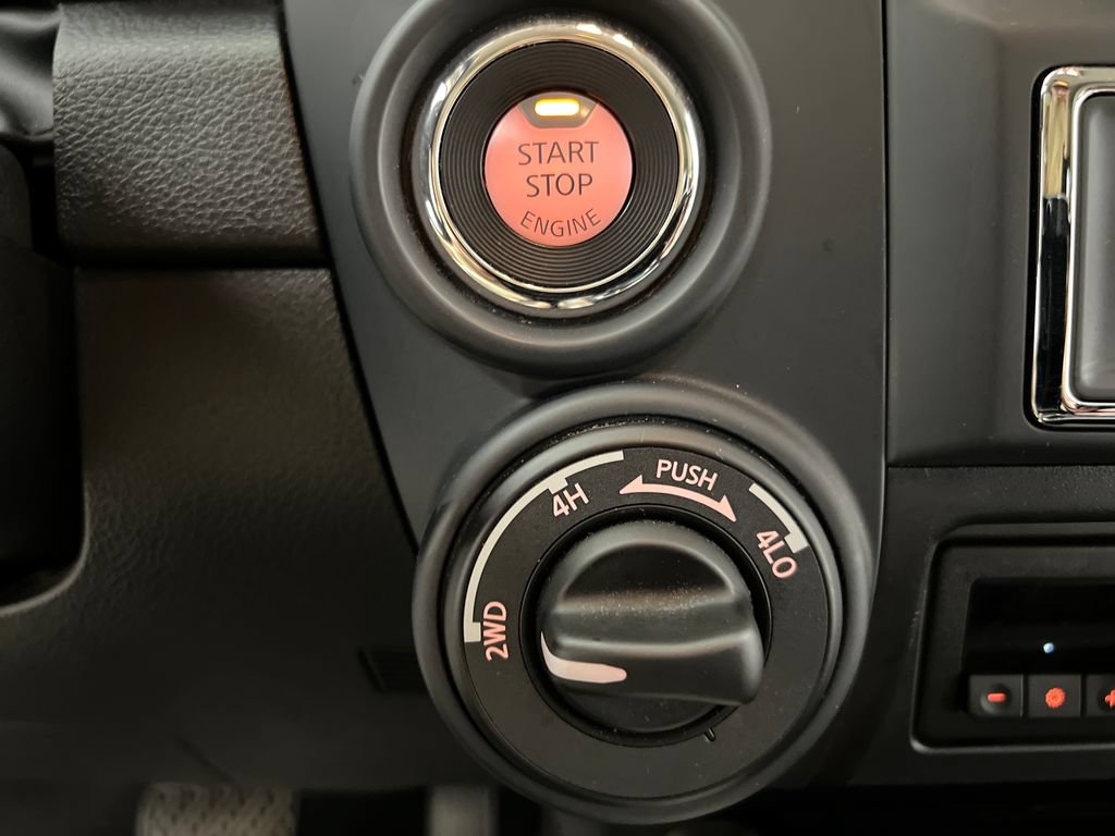 Used 2024 Nissan Titan SV w/ SV Convenience Package AWD/4WD image 51
