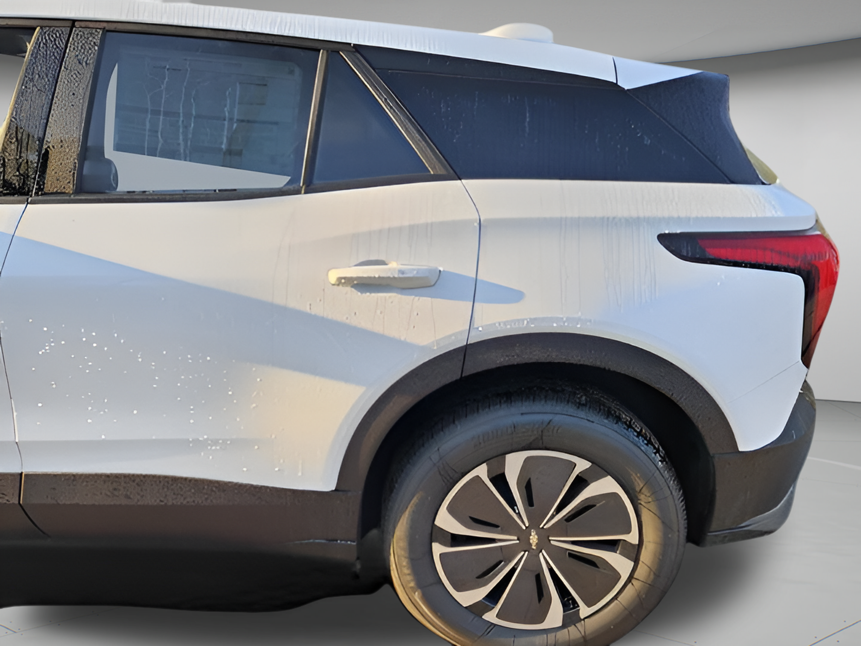 New 2025 Chevrolet Blazer EV LT AWD/4WD image 25