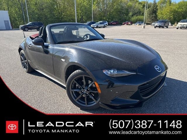 Used 2018 MAZDA MX-5 Miata Club RWD image 1
