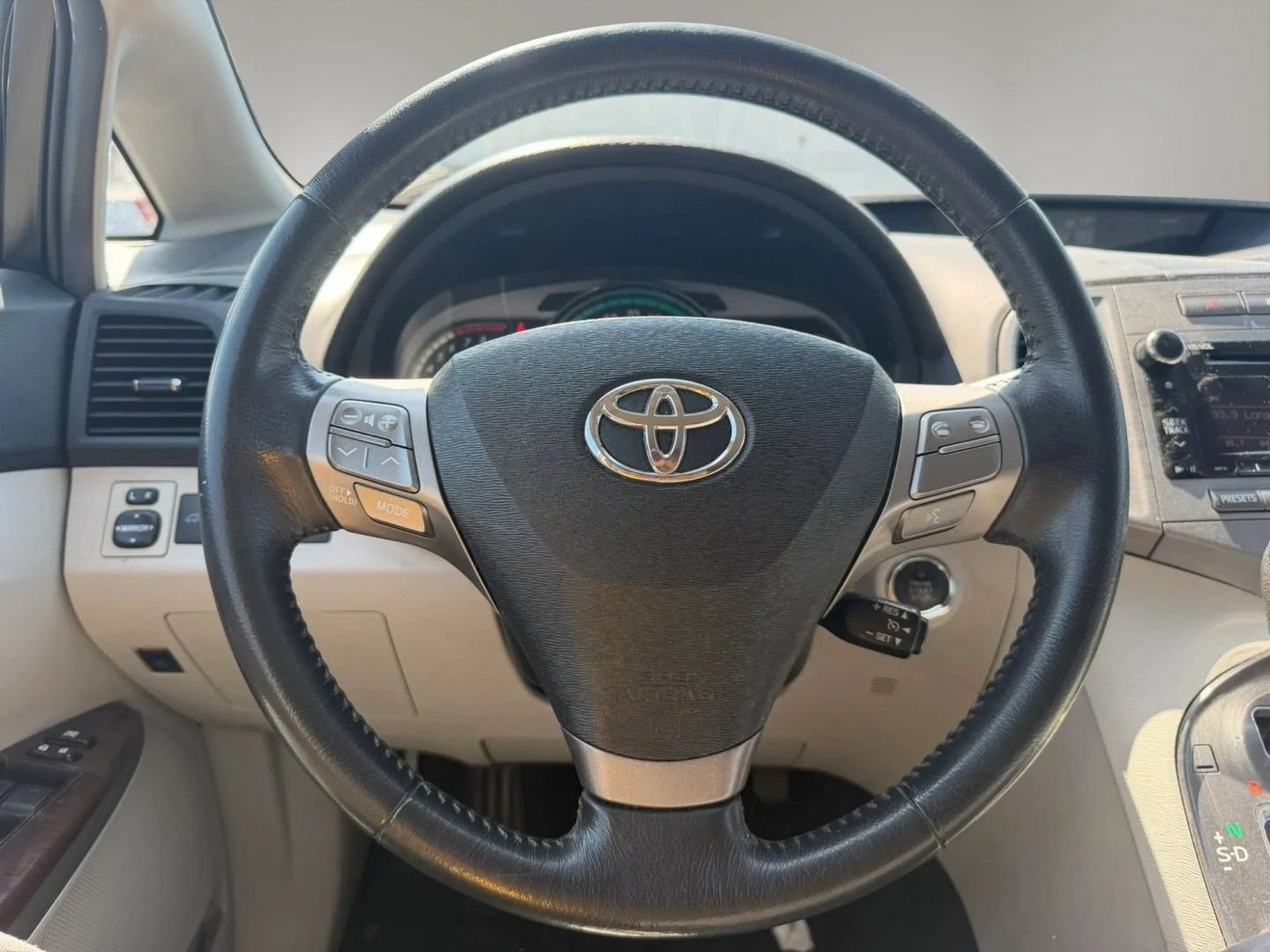 Used 2012 Toyota Venza XLE FWD image 21