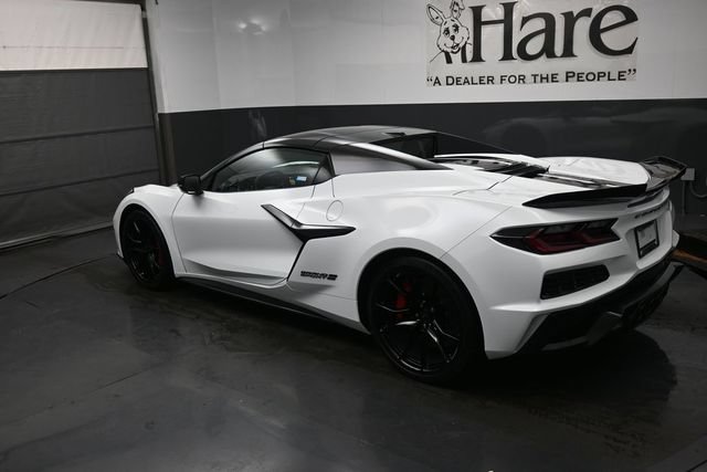 Used 2027 Chevrolet Corvette Grand Sport w/ Stealth Interior Trim Package RWD image 28