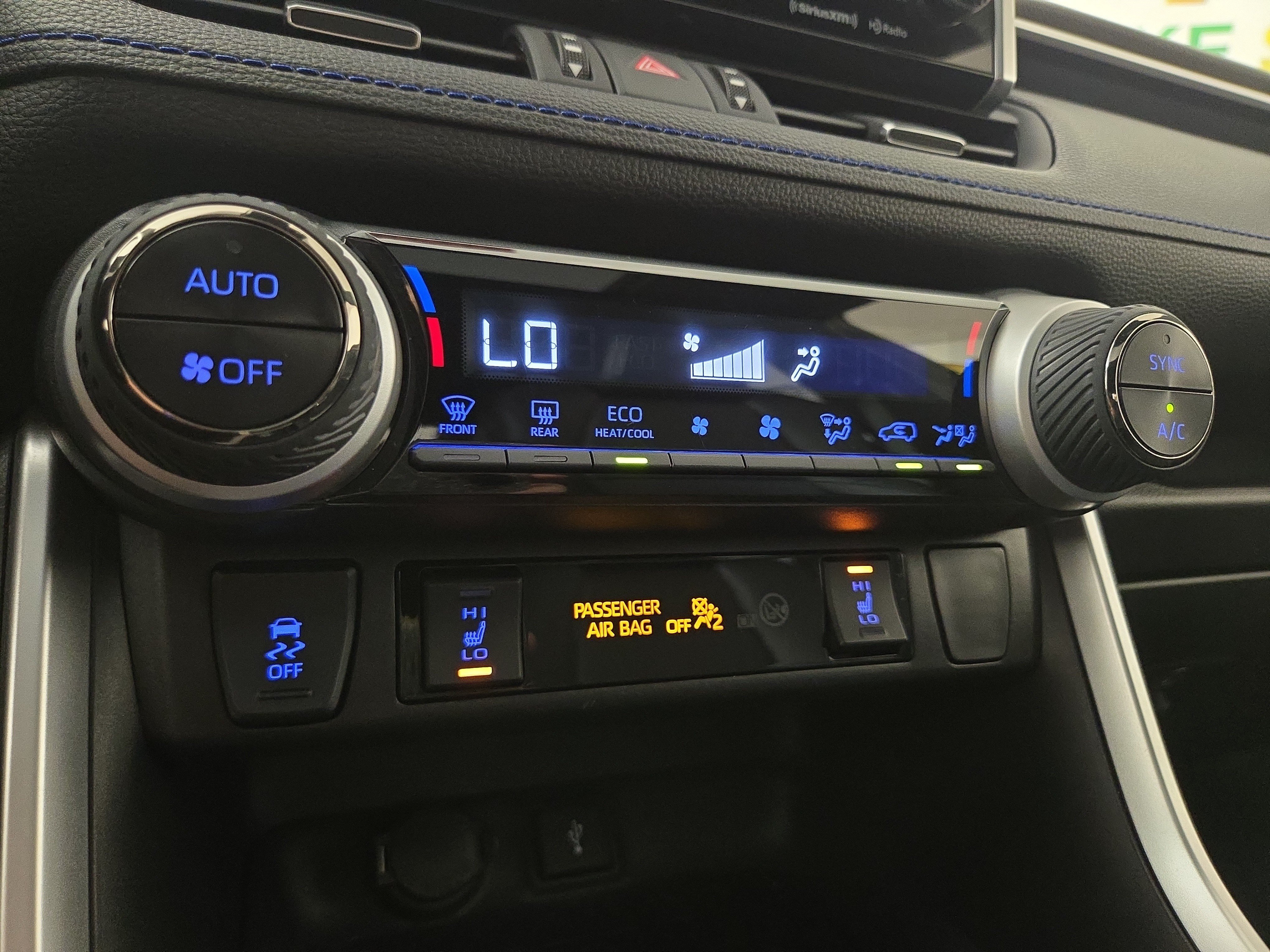 Used 2022 Toyota RAV4 XSE w/ XSE Grade Weather Package AWD/4WD image 27
