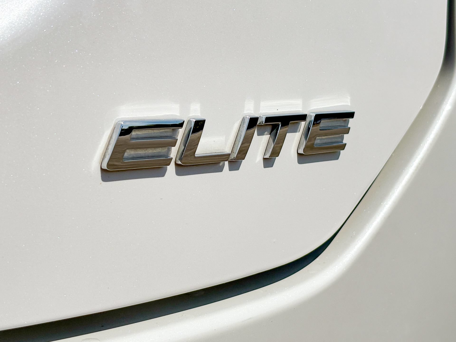 Used 2025 Honda Pilot Elite image 11