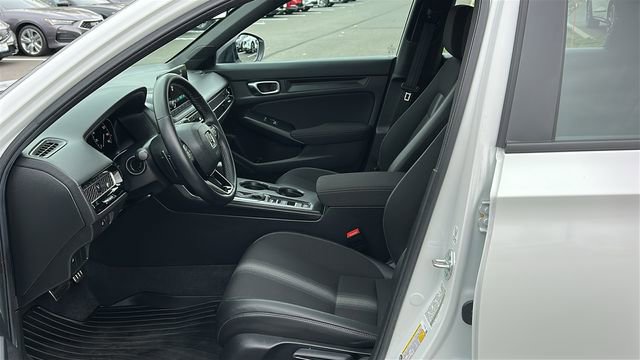 Used 2025 Honda Civic Sport image 9