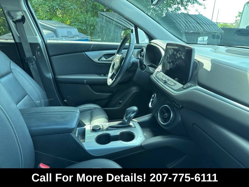 Used 2024 Chevrolet Blazer LT AWD/4WD image 3