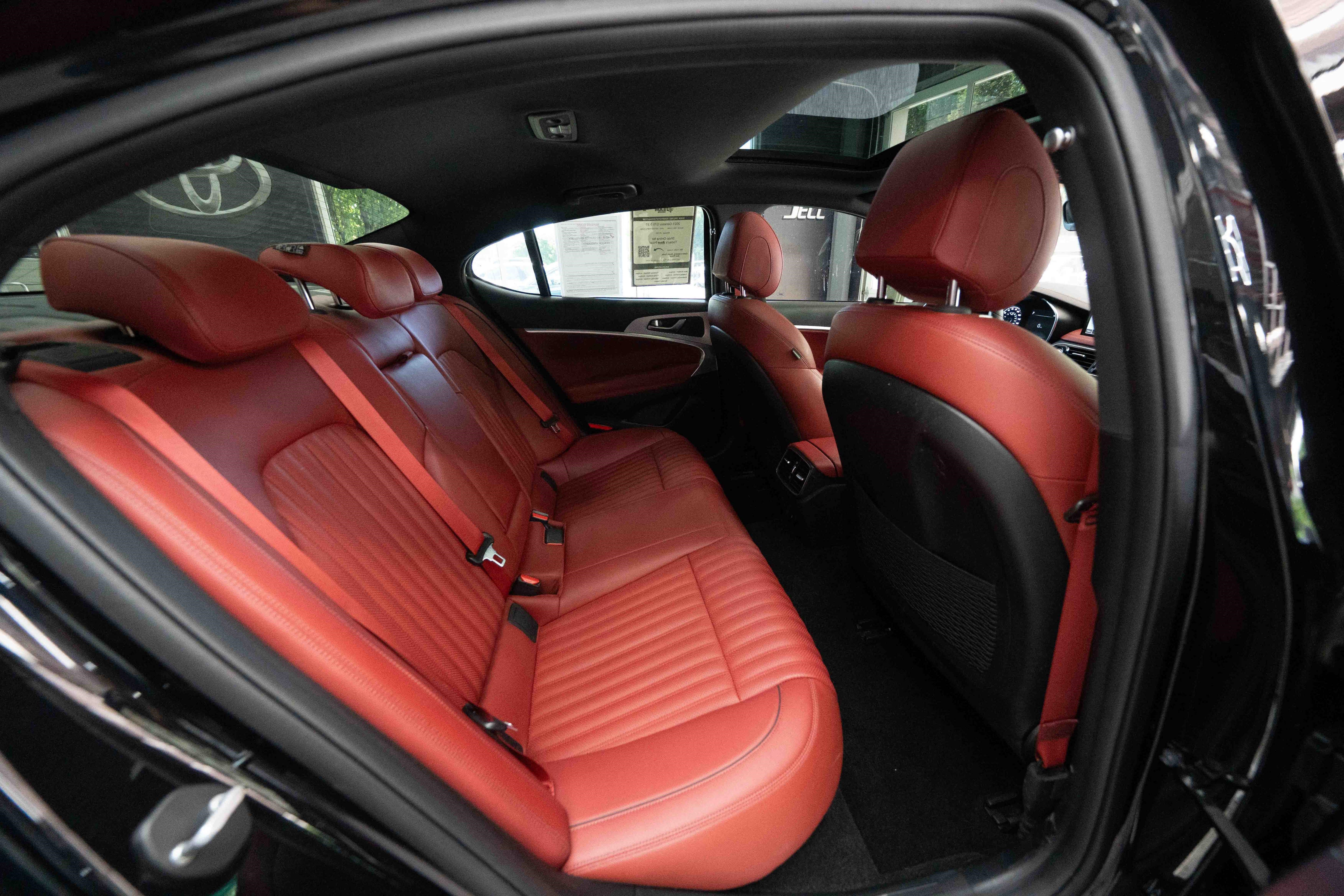 Used 2023 Genesis G70 3.3T w/ Sport Advanced Package AWD/4WD image 24