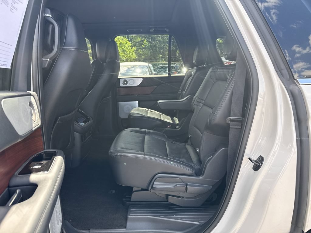 Certified 2023 Lincoln Navigator L Reserve AWD/4WD image 13