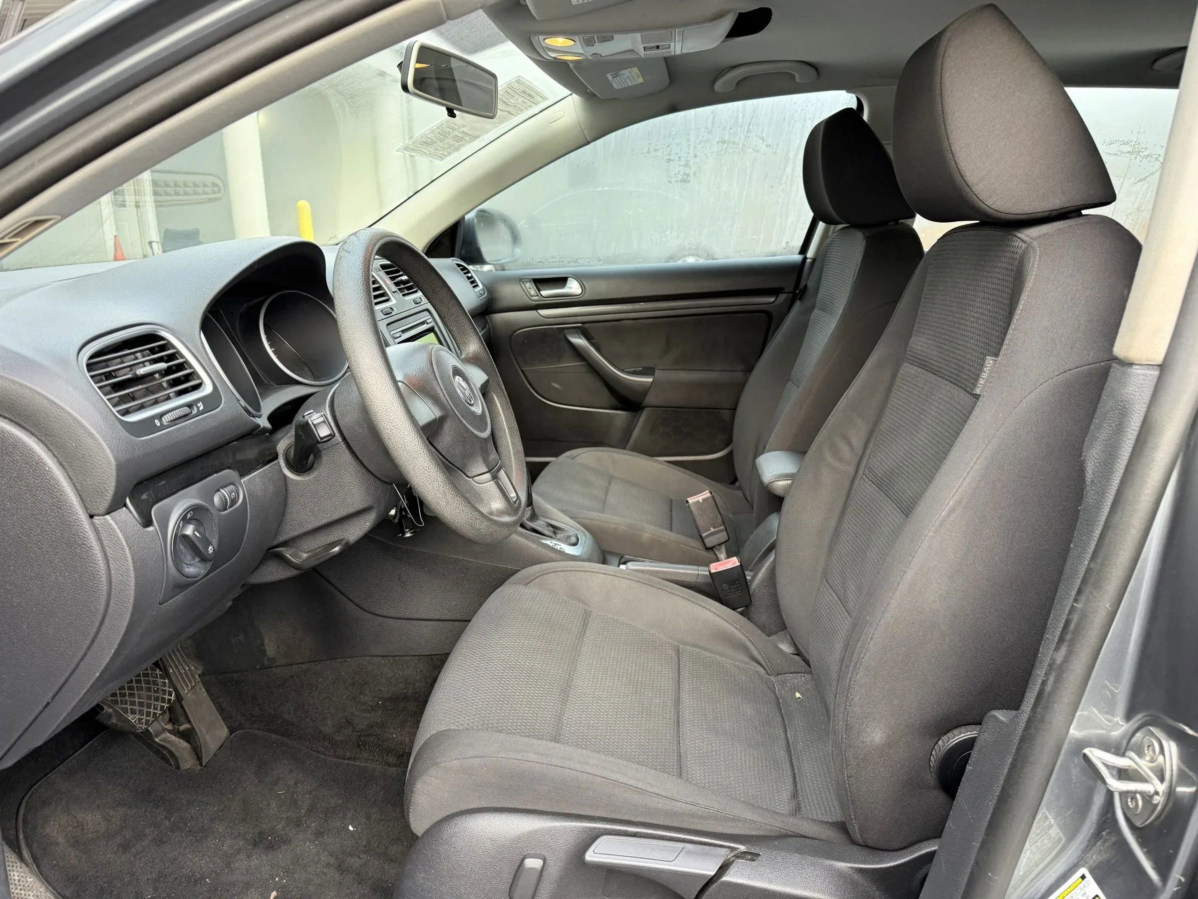 Used 2012 Volkswagen Jetta S image 2