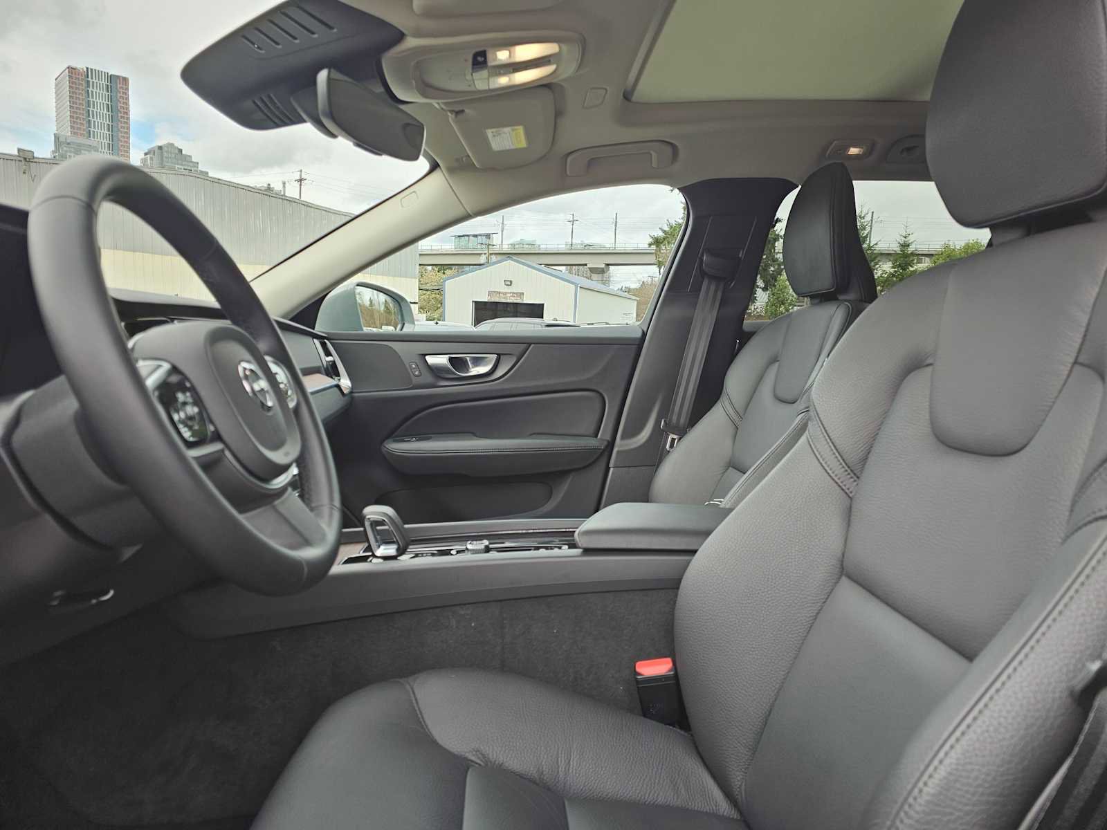 Certified 2025 Volvo V60 B5 Cross Country Plus image 23