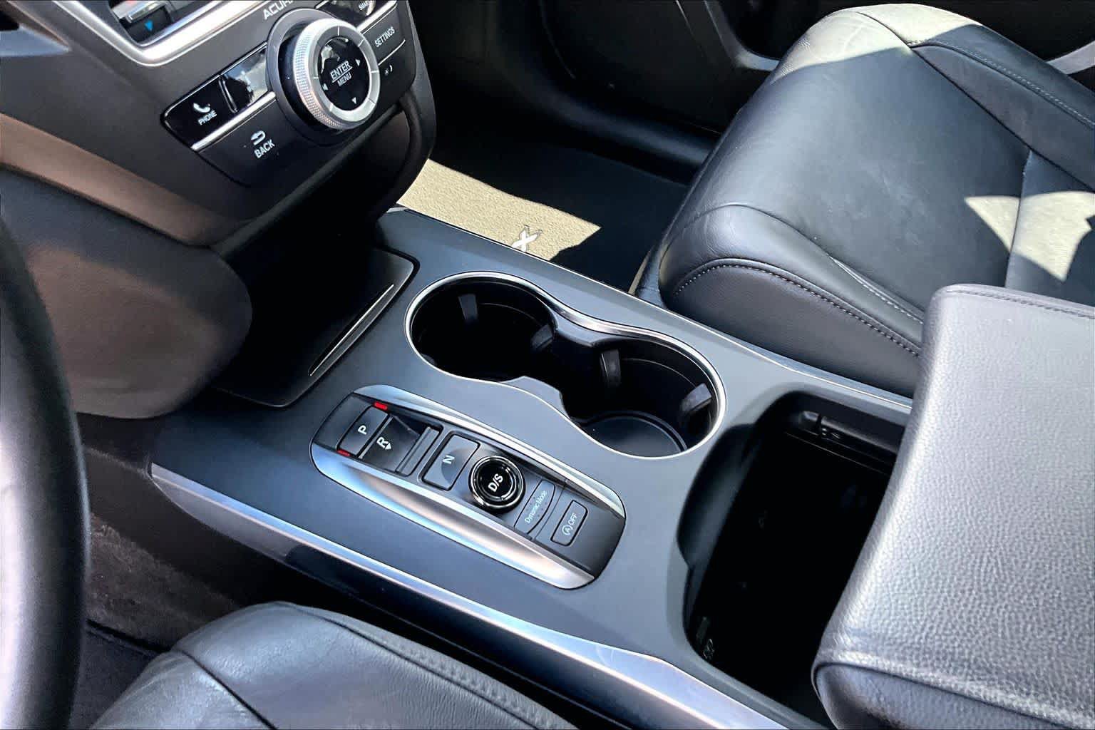 Used 2020 Acura MDX SH-AWD image 16