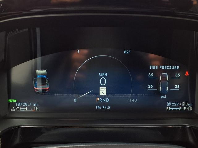 Certified 2024 Lincoln Corsair Grand Touring AWD/4WD image 10