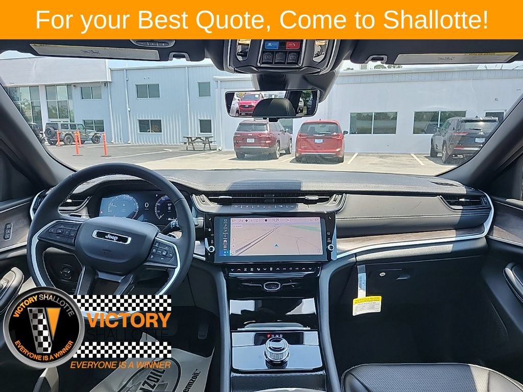 New 2026 Jeep Grand Cherokee Limited w/ Luxury Tech Group II RWD image 3