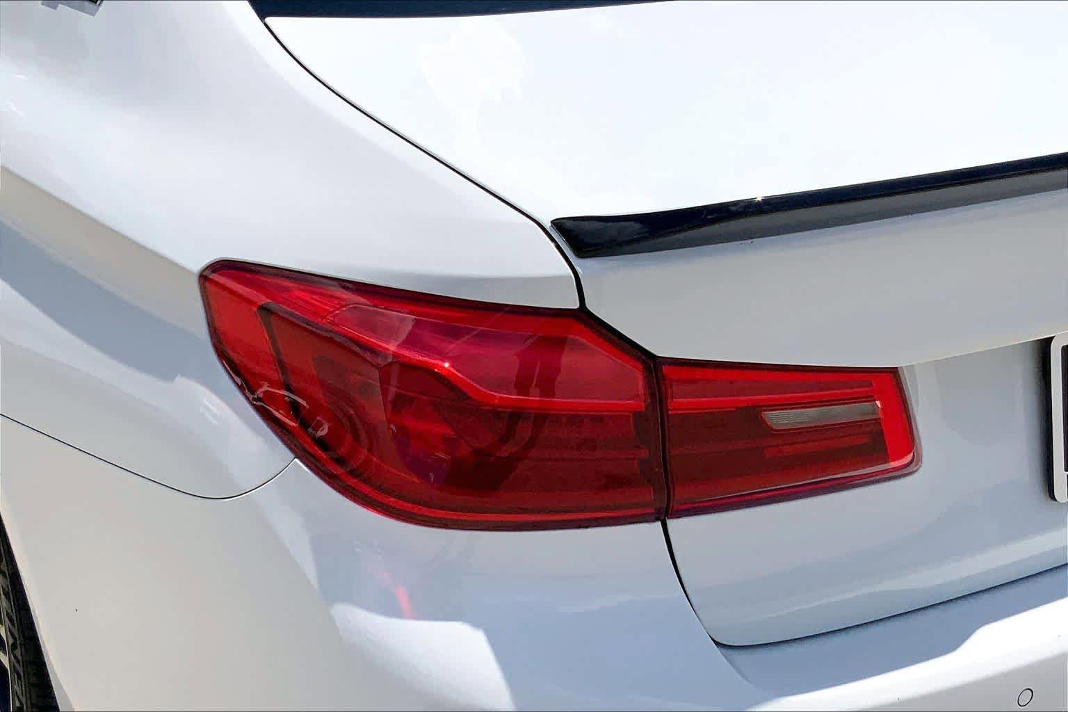 Used 2018 BMW 530e RWD image 28
