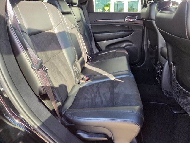 Used 2019 Jeep Grand Cherokee Altitude AWD/4WD image 14