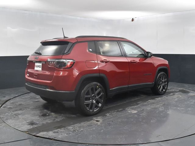New 2026 Jeep Compass Latitude image 9