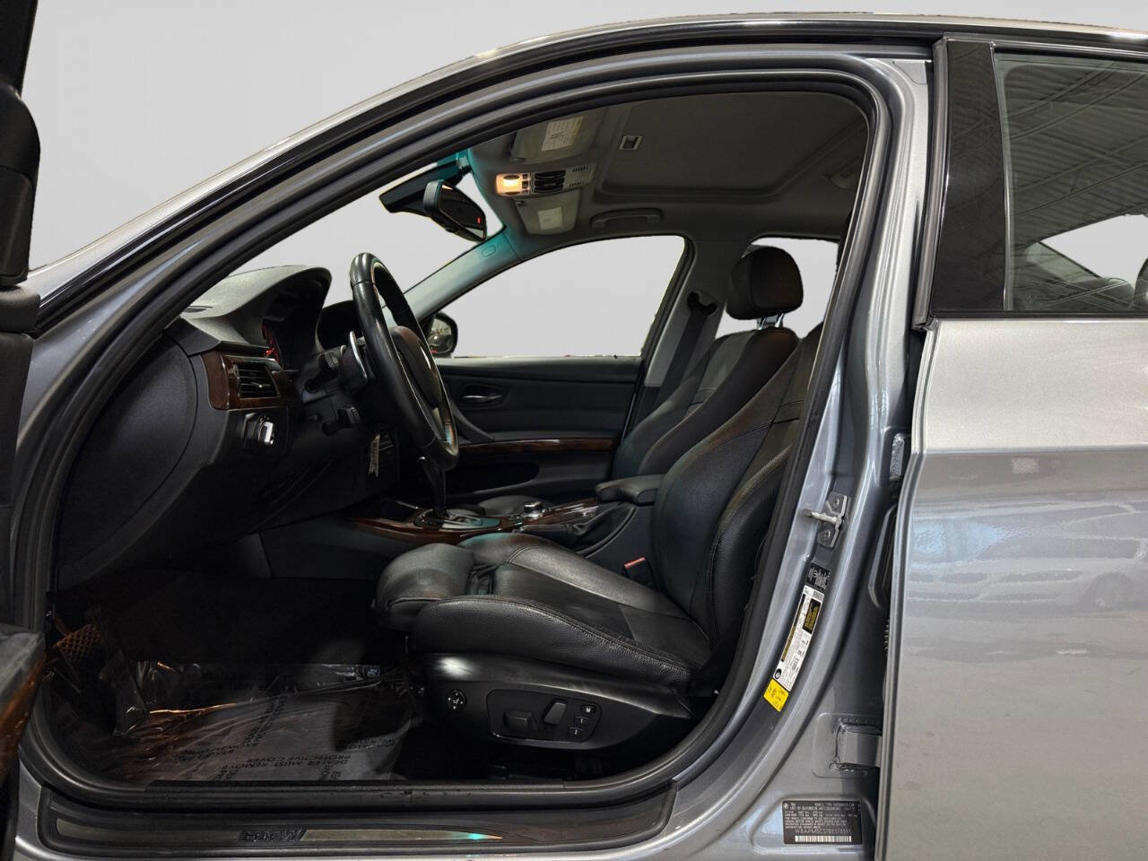 Used 2011 BMW 335i Sedan RWD image 10