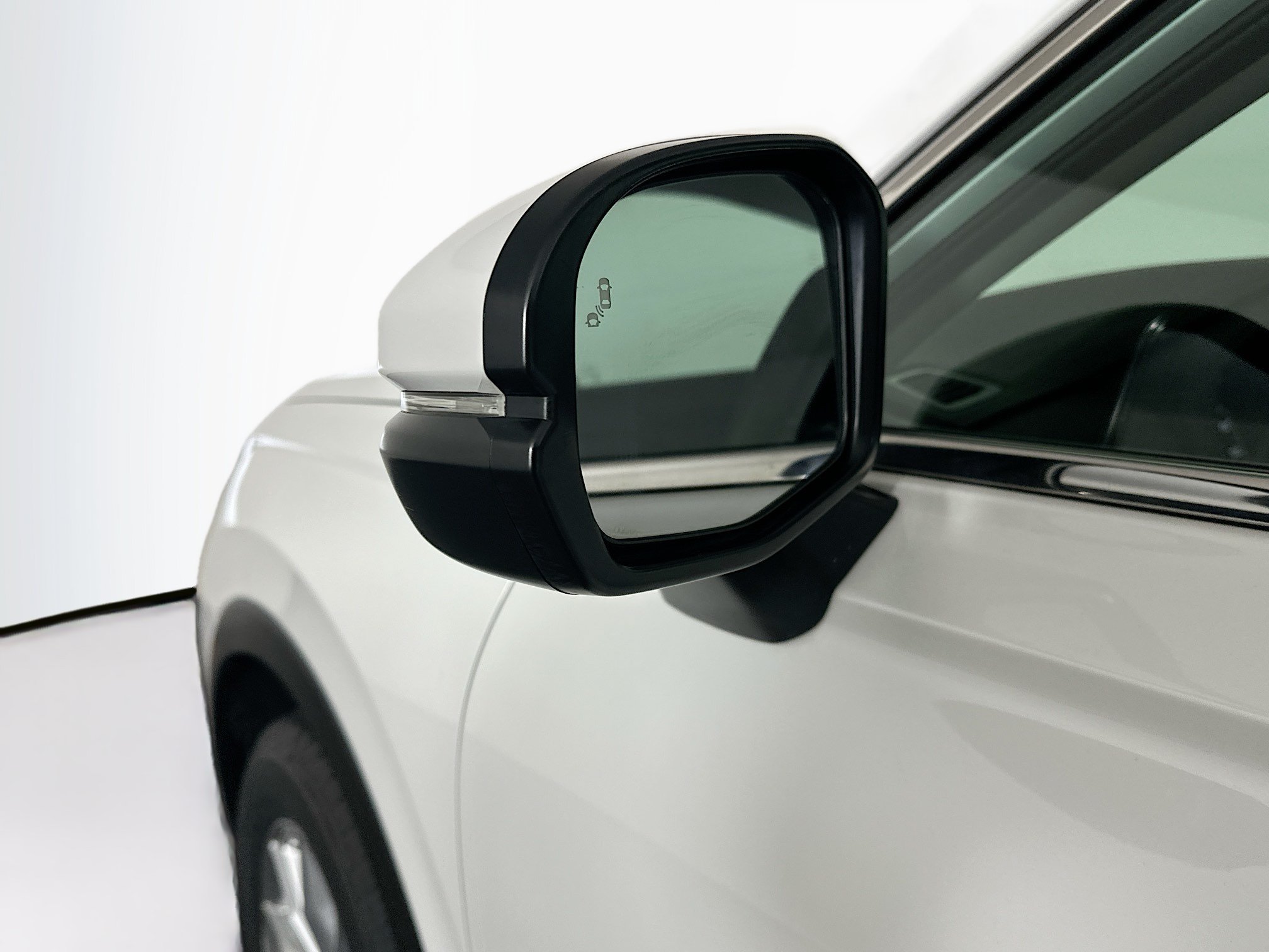 Used 2024 Honda CR-V EX image 16