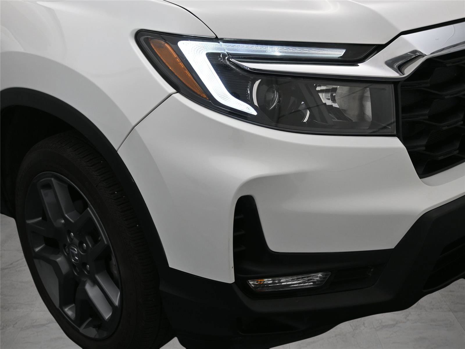 Used 2023 Honda Passport EX-L image 14