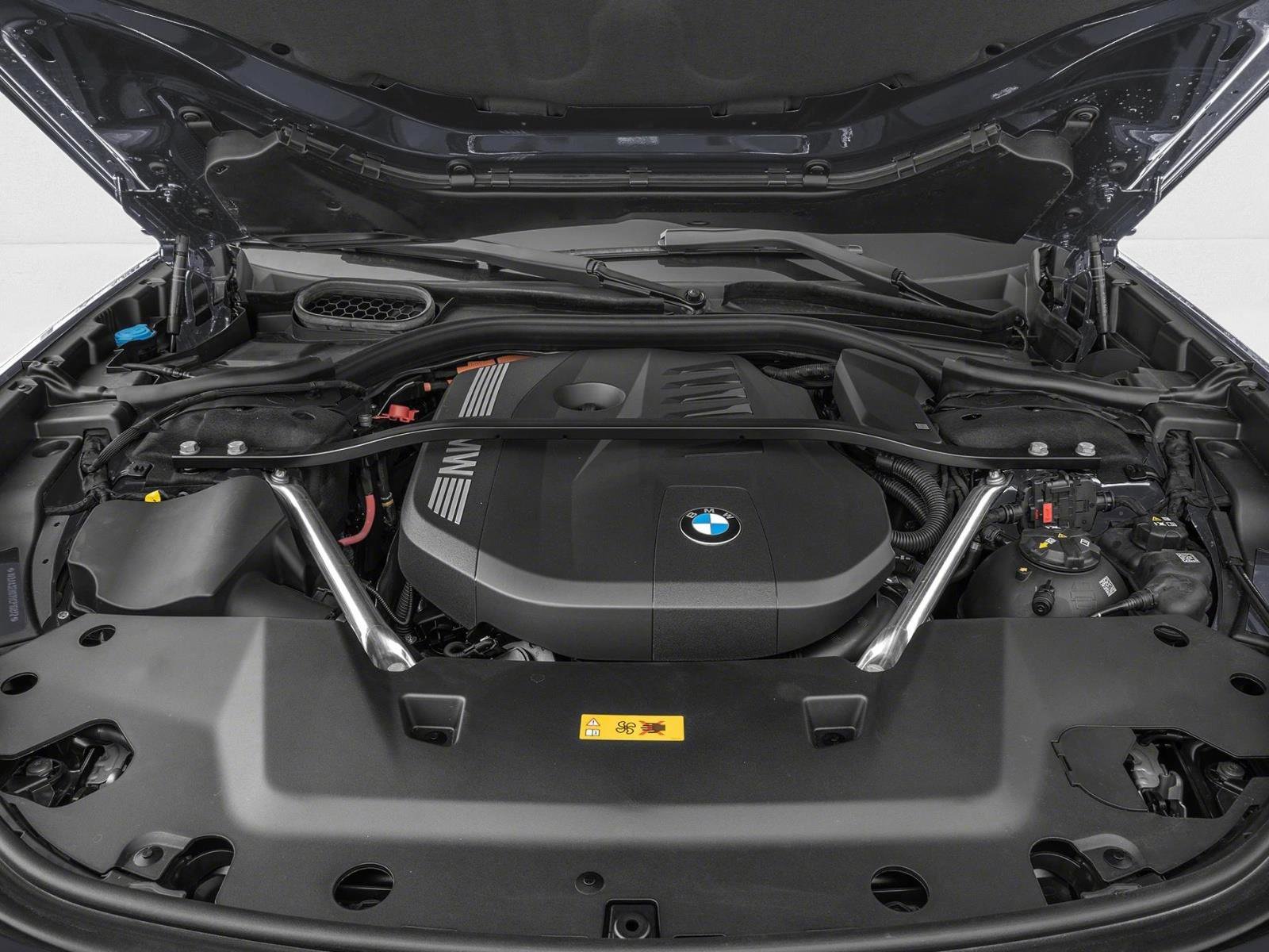 New 2026 BMW 750e xDrive AWD/4WD image 8