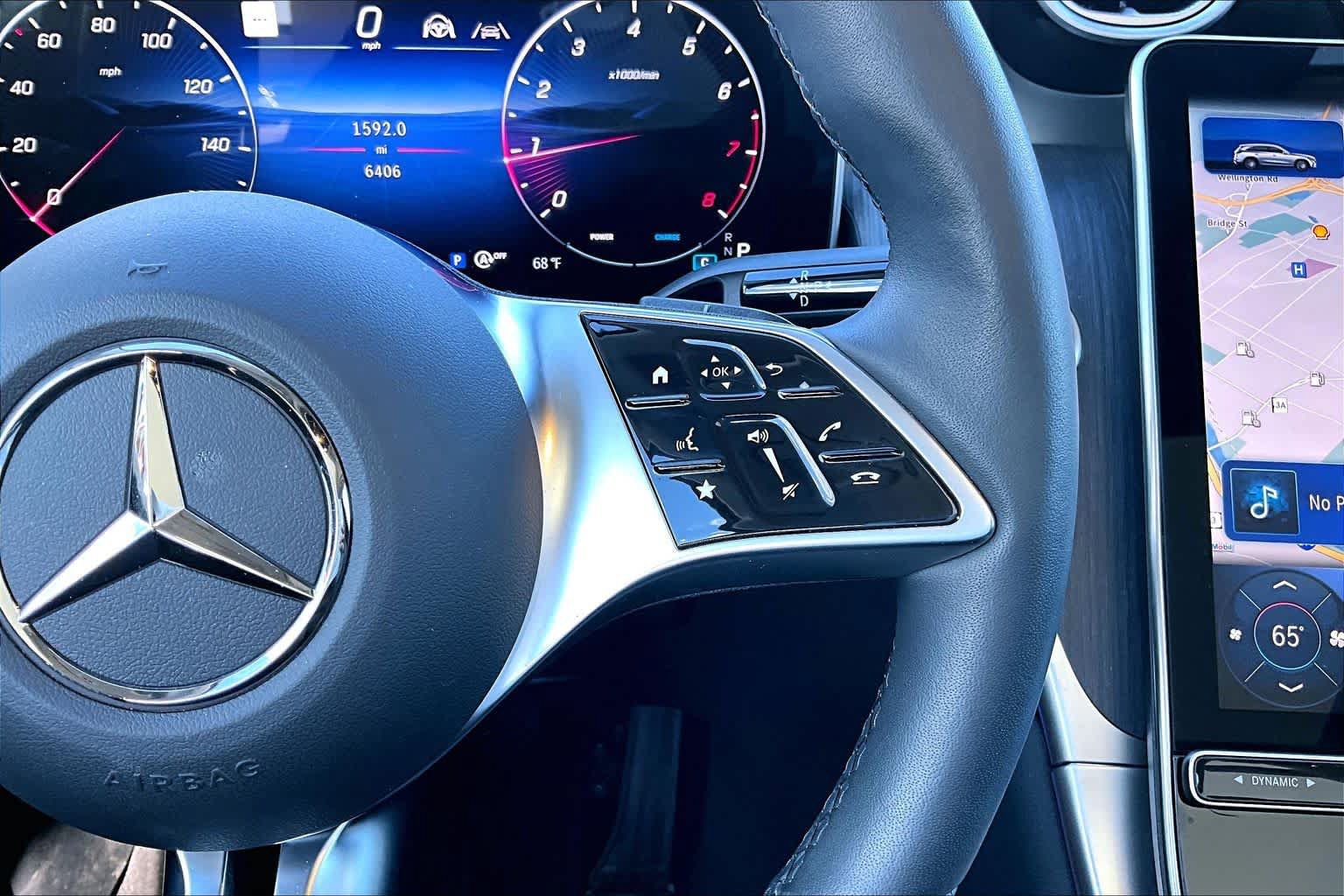 Used 2026 Mercedes-Benz GLC 300 4MATIC image 24
