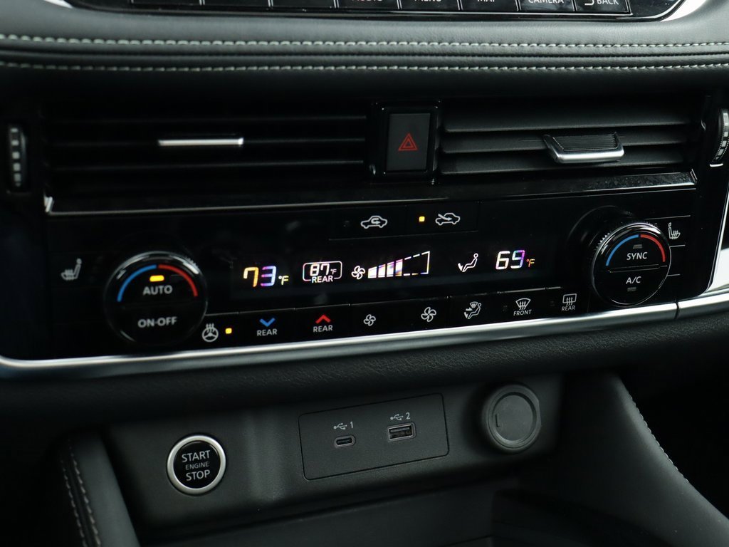 Used 2023 Nissan Rogue SL w/ SL Premium Package image 17