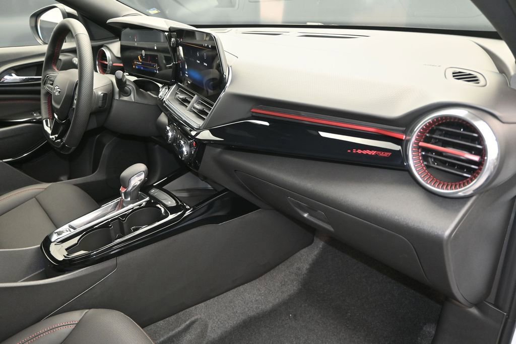 New 2026 Chevrolet Trax RS w/ Sunroof Package FWD image 23