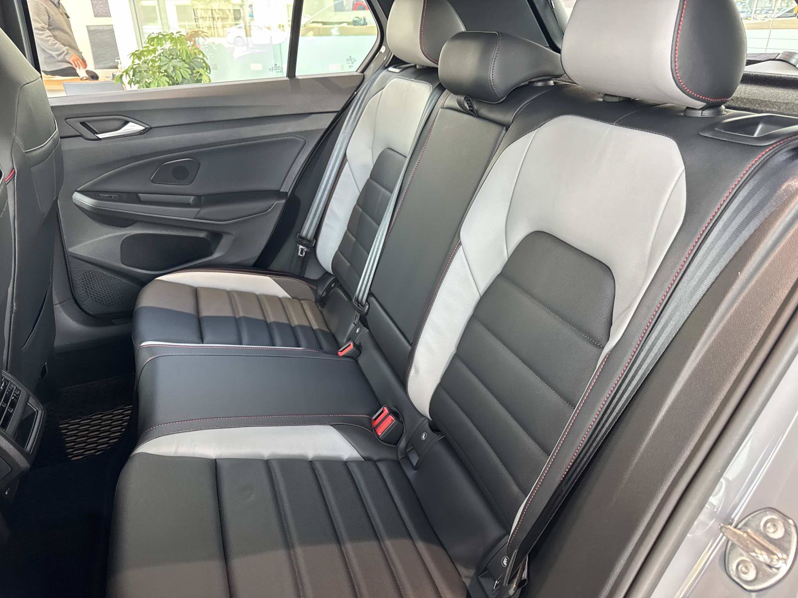 New 2026 Volkswagen GTI SE FWD image 11