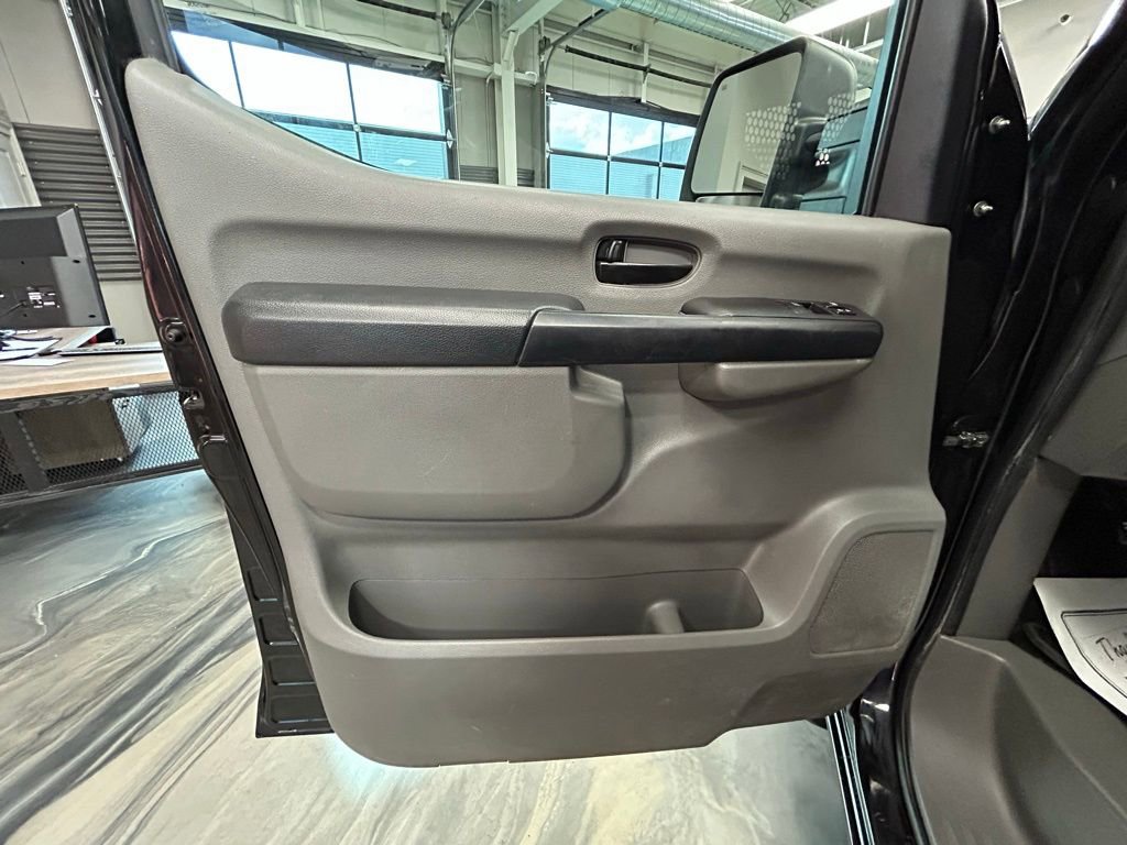 Used 2016 Nissan NV 2500 SL w/ Technology Package image 40