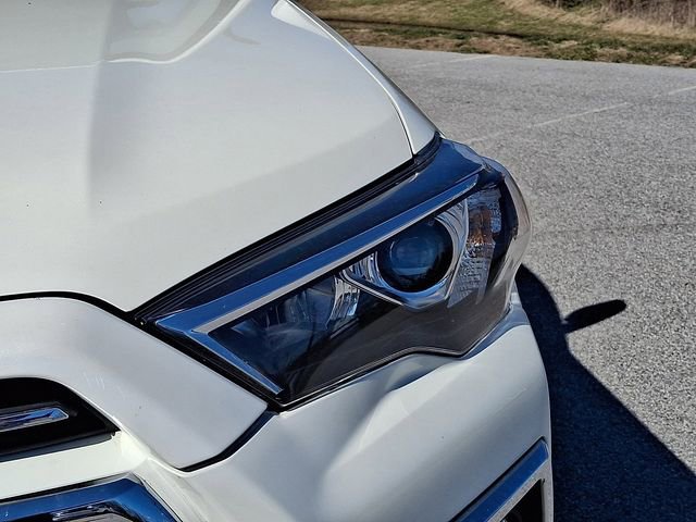 Used 2022 Toyota 4Runner Limited image 13