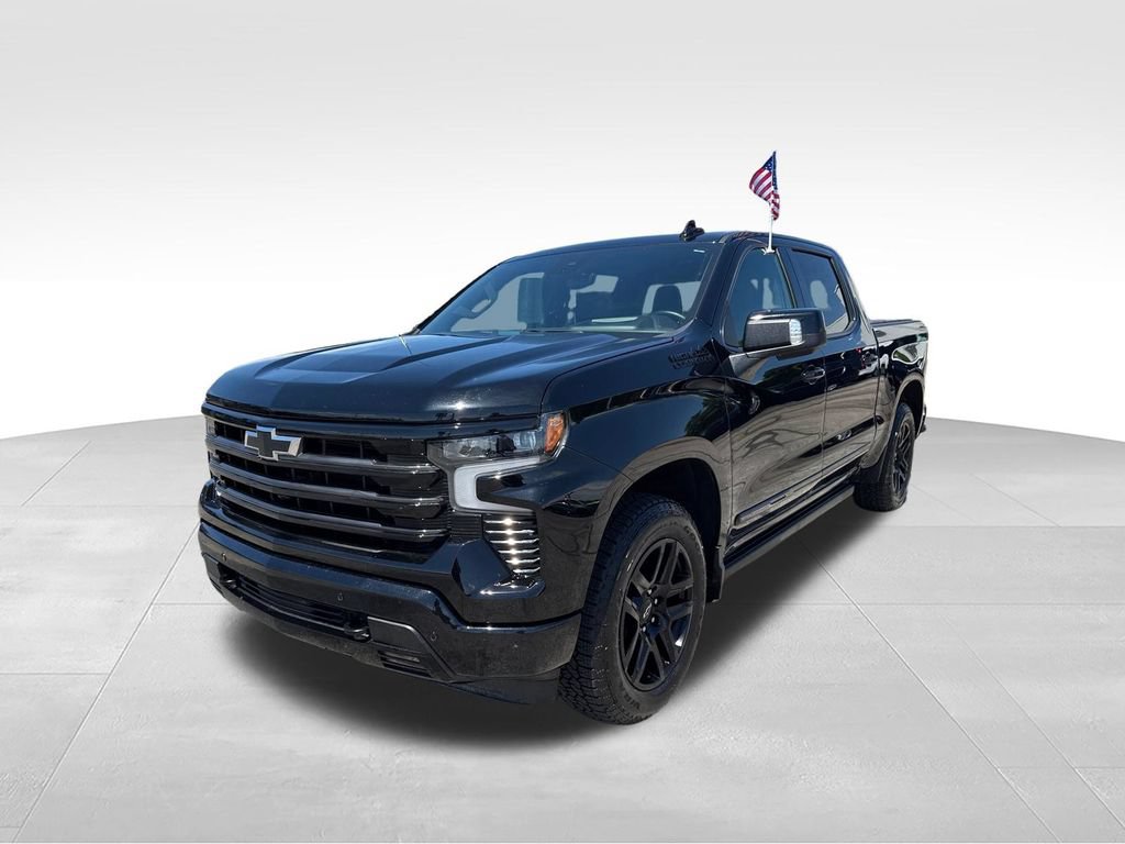 Used 2025 Chevrolet Silverado 1500 High Country w/ Midnight Edition AWD/4WD image 9