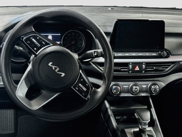 Certified 2023 Kia Forte LXS w/ LXS Technology Package FWD image 13