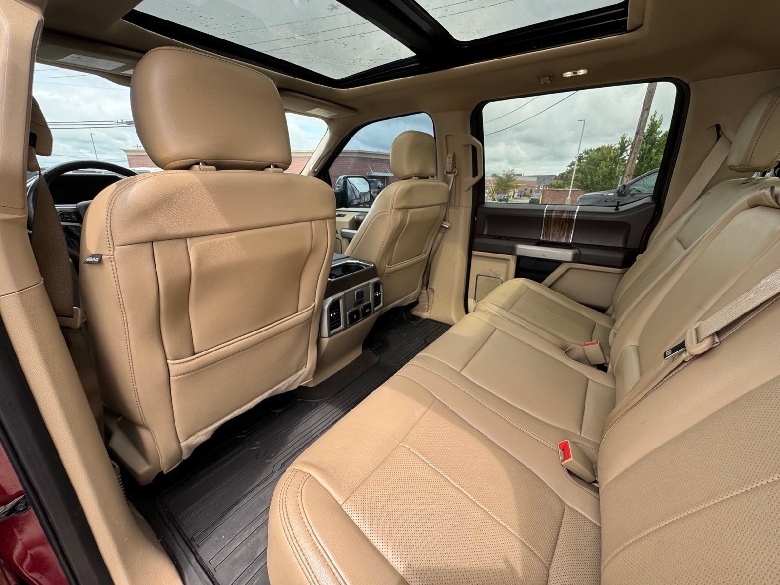 Used 2019 Ford F150 Lariat w/ Equipment Group 502A Luxury AWD/4WD image 29