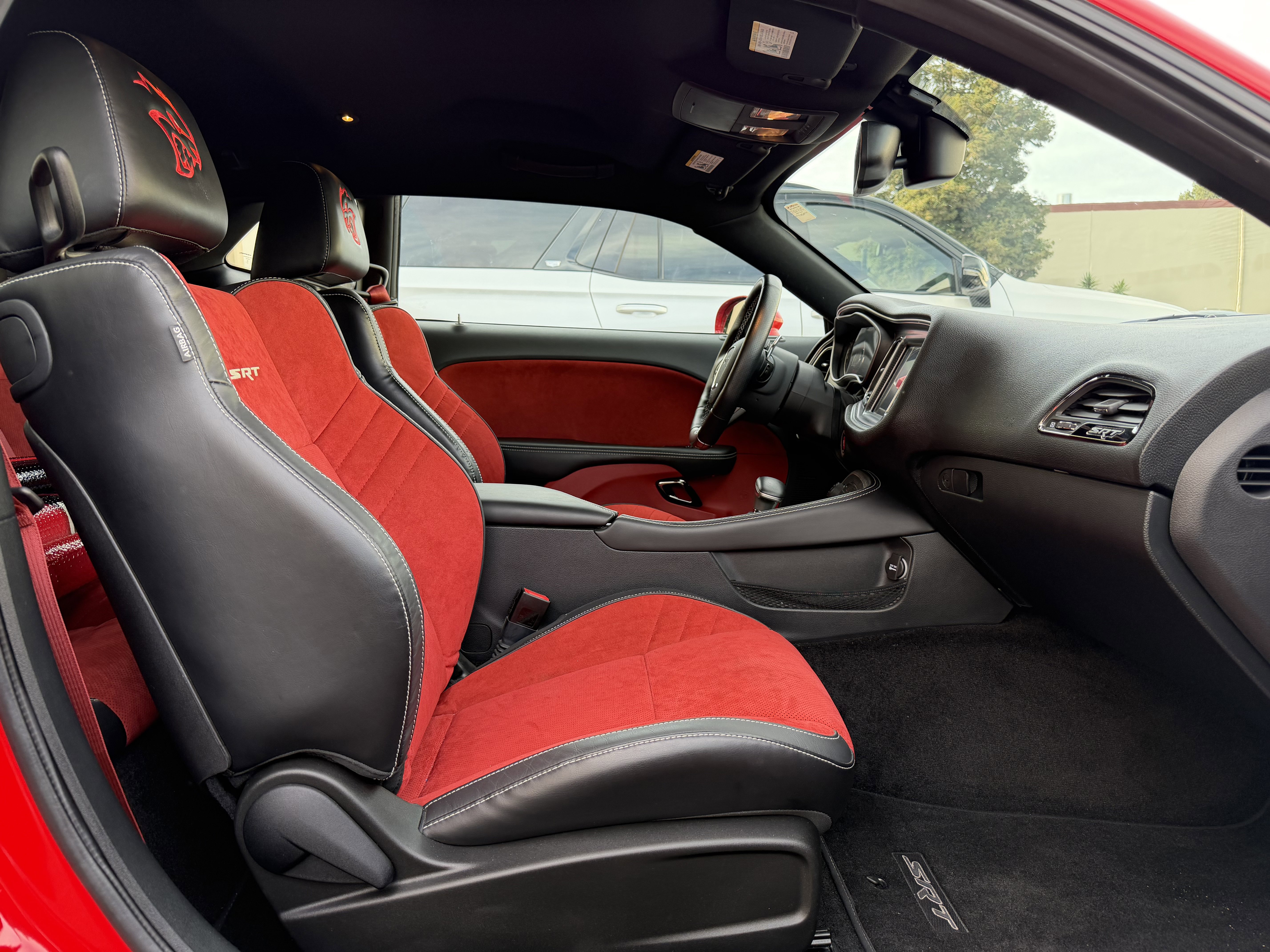 Used 2015 Dodge Challenger SRT Hellcat image 16