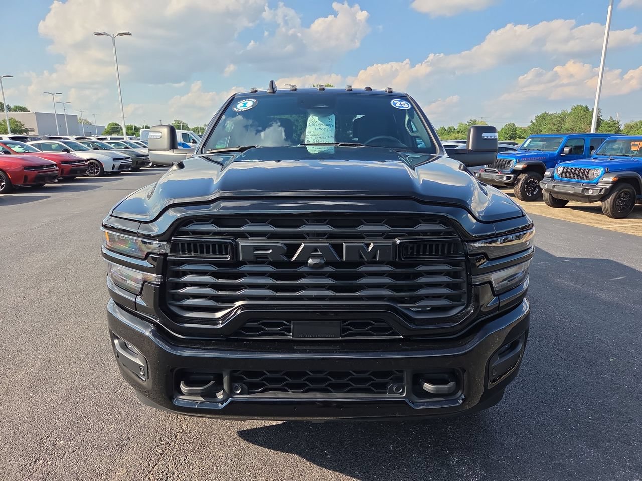 Used 2025 RAM 2500 Big Horn AWD/4WD image 2