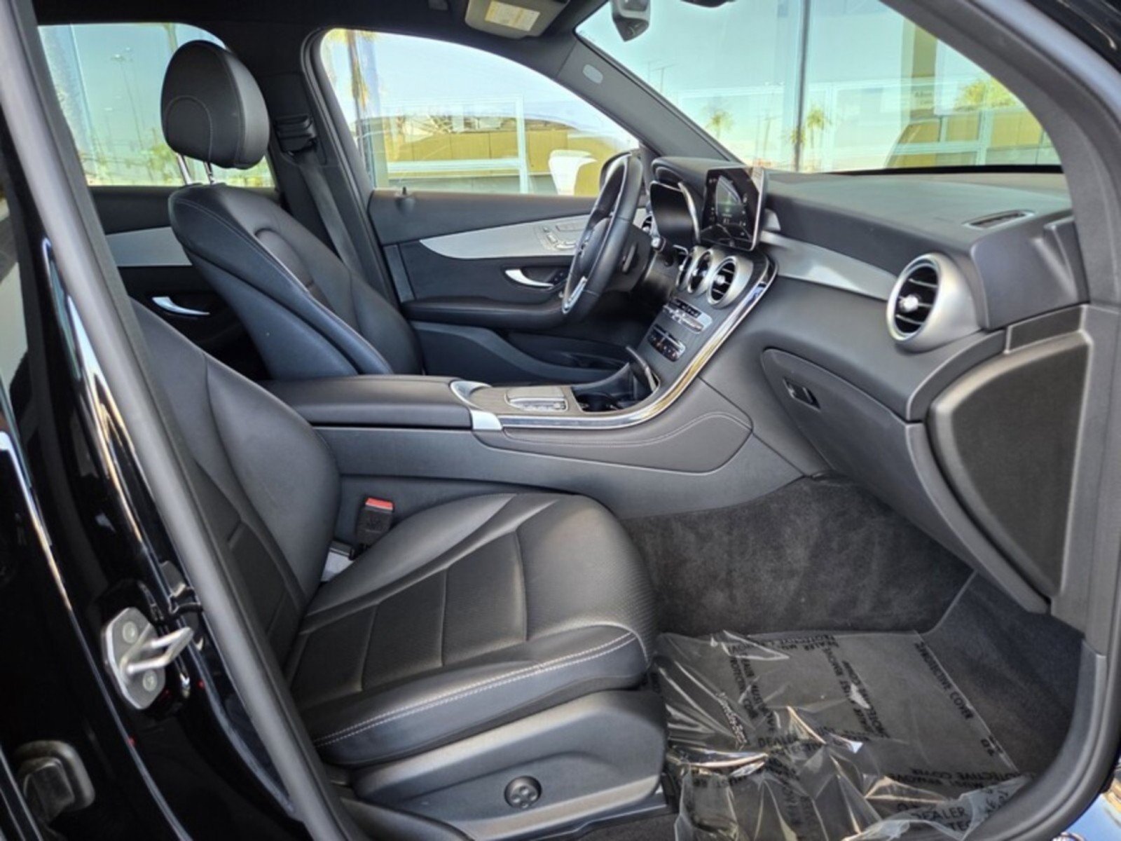 Used 2021 Mercedes-Benz GLC 300 4MATIC image 19